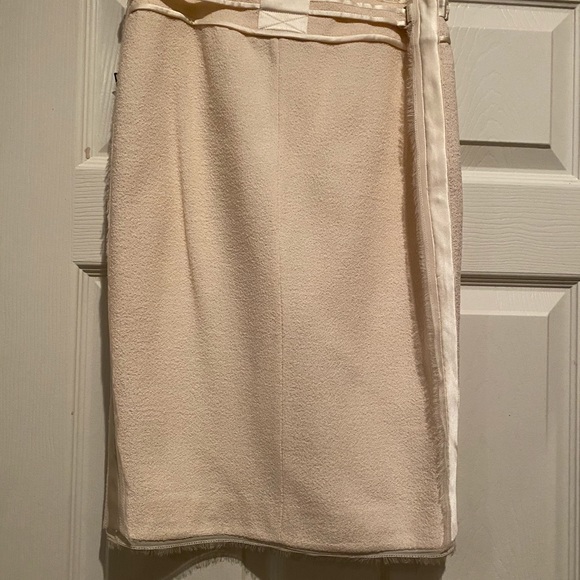 St. John Dresses & Skirts - St John Skirt